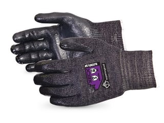 Guantes Superior Glove para vidrio Emerald CX resistentes al corte con espuma de nitrilo