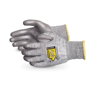 Guantes Superior Glove TenActiv ™ compuestos resistentes a los cortes con palma gris recubierta de PU
